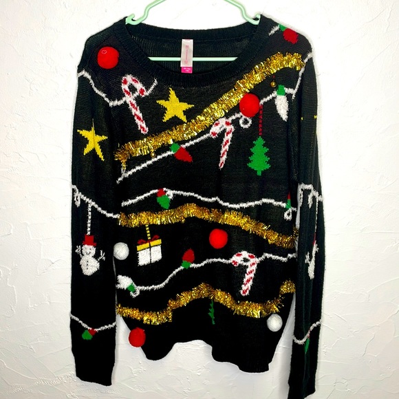 No Boundaries Ugly Christmas Sweater - Picture 1 of 5